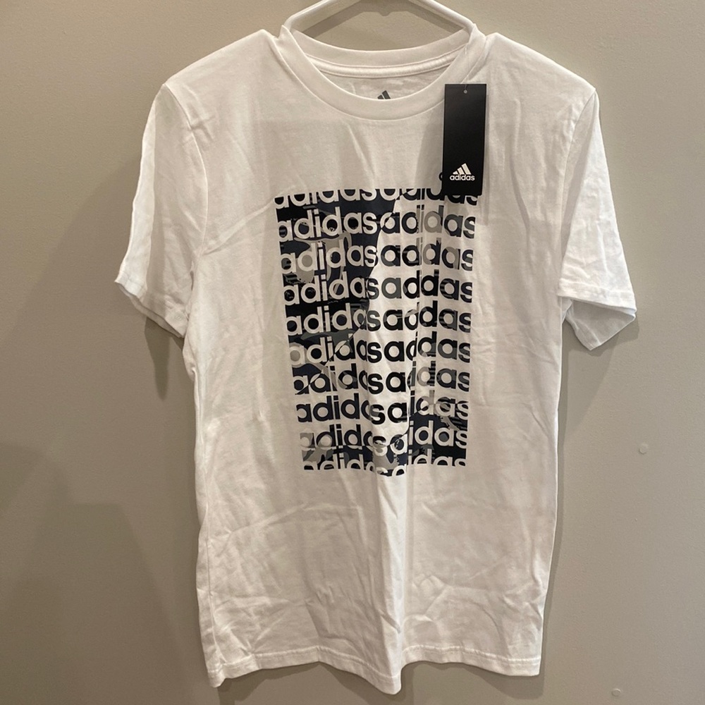 NWT boys Adidas Tshirt L 14/16